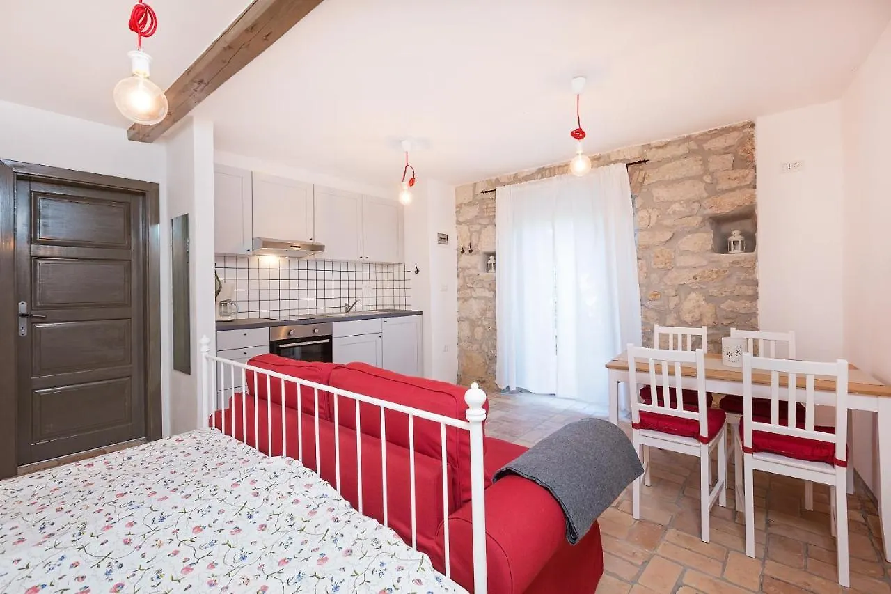 Old Town Studio And Apartment Vrsar