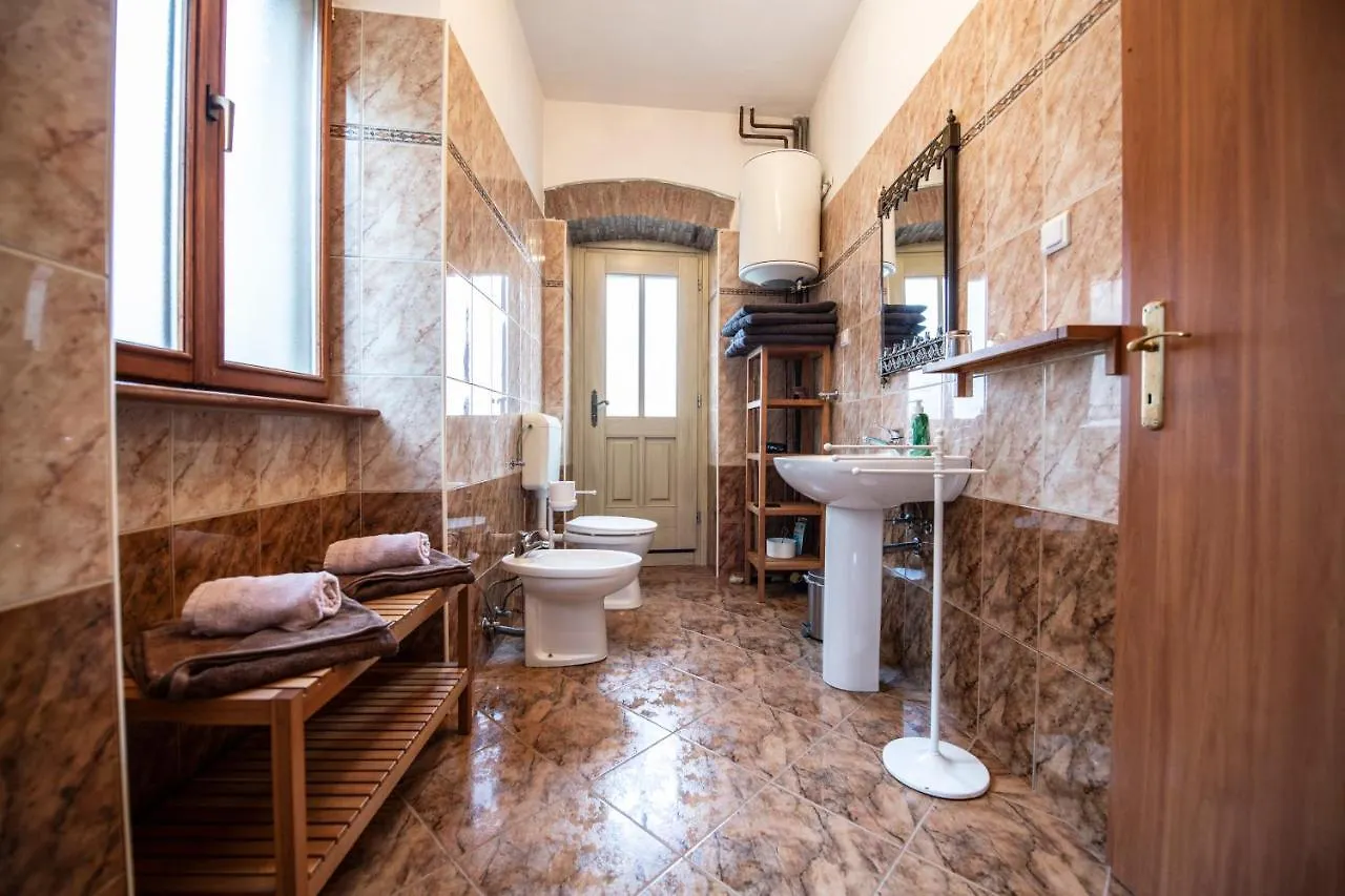 Old Town Studio And Apartment Vrsar 0*,